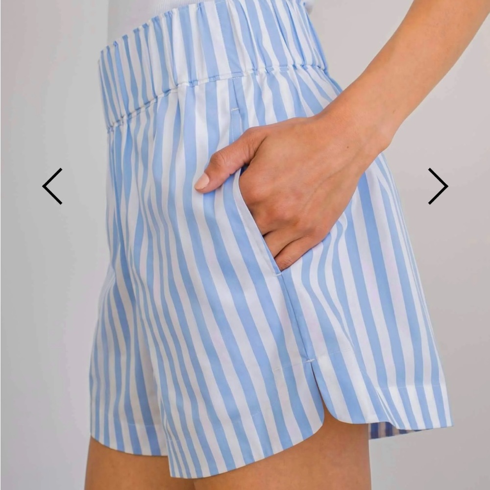 *YELLOW* AYR Staycation short